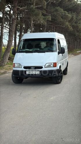 Ford Transit-1