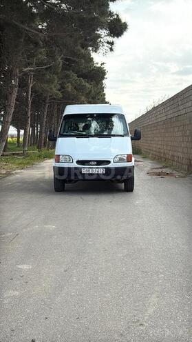 Ford Transit-4