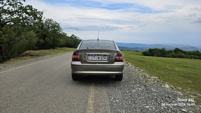 Opel Vectra-2