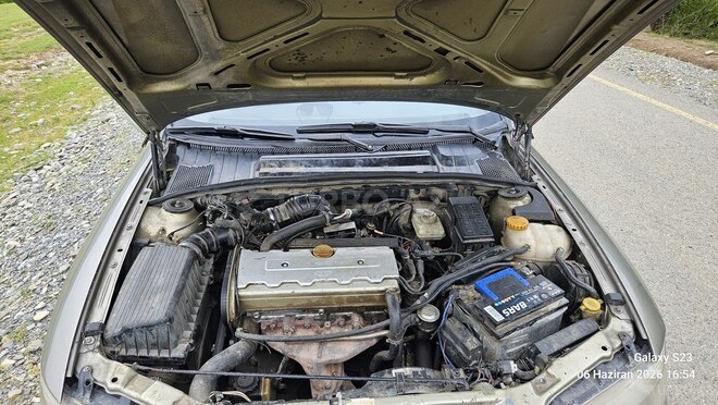 Opel Vectra-9