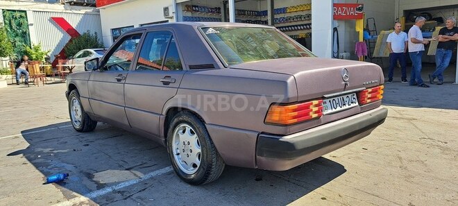 Mercedes 190-7