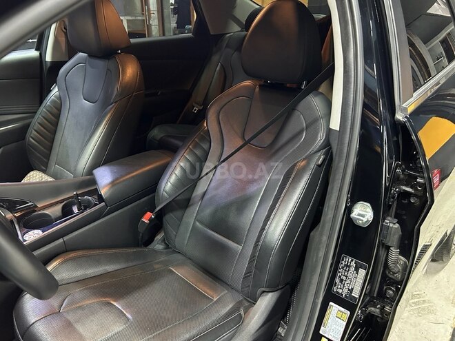 Hyundai Elantra-11