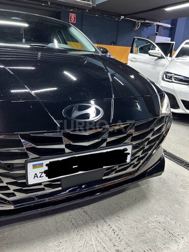 Hyundai Elantra-9