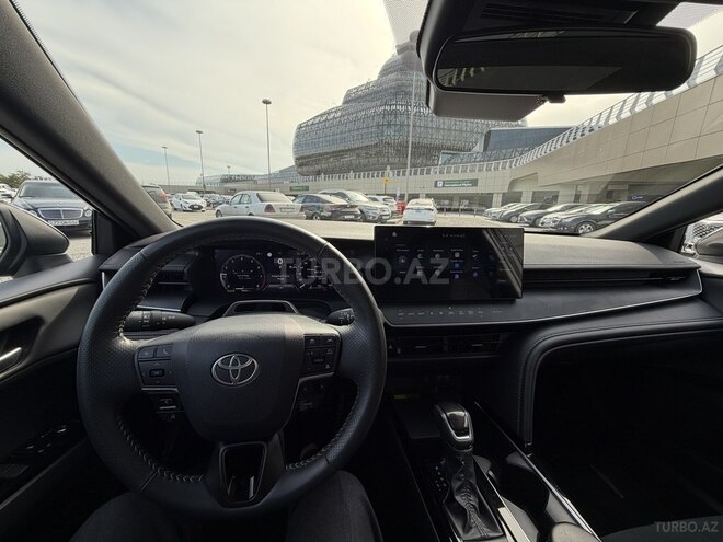 Toyota Camry-6