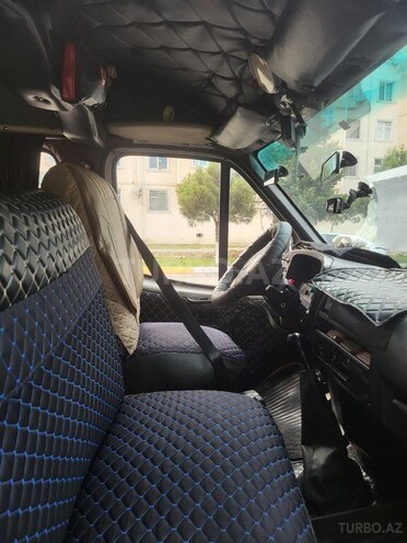 Ford Transit-7
