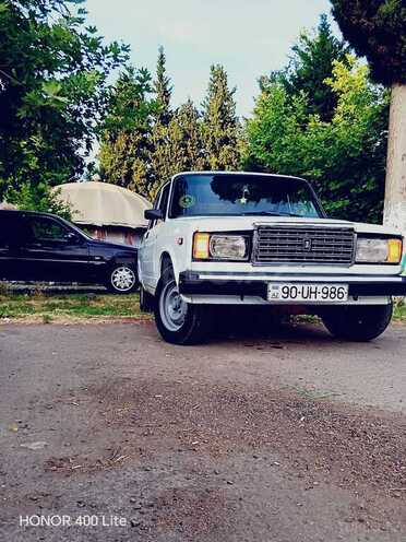 LADA (VAZ) 2107-1