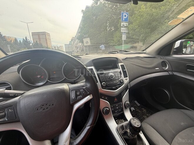 Chevrolet Cruze-6