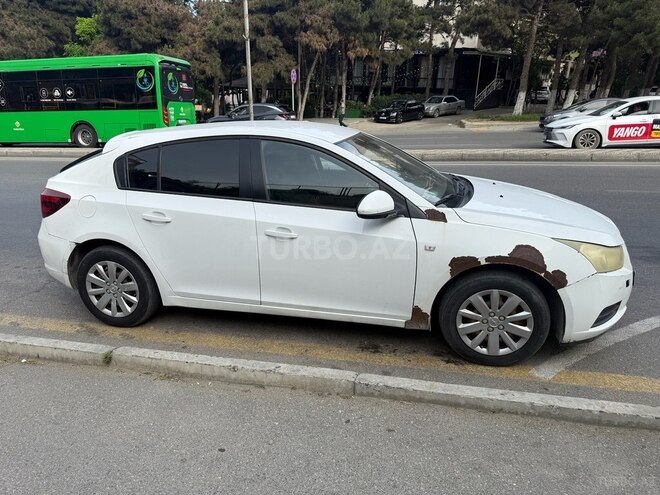 Chevrolet Cruze-2