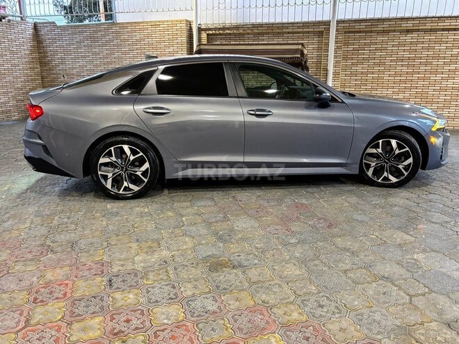 Kia K5-8