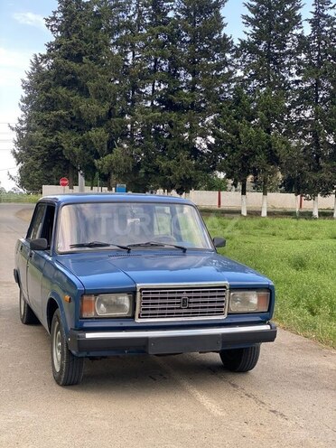 LADA (VAZ) 2107-4