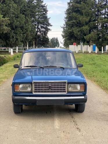 LADA (VAZ) 2107-1