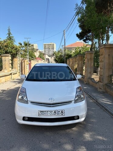 Toyota Prius-2