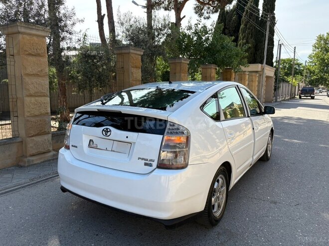 Toyota Prius-6