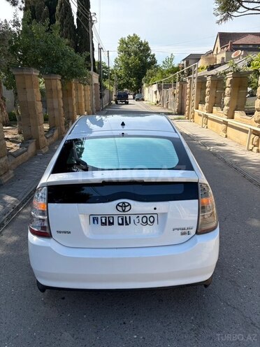 Toyota Prius-9