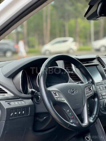 Hyundai Santa Fe-9