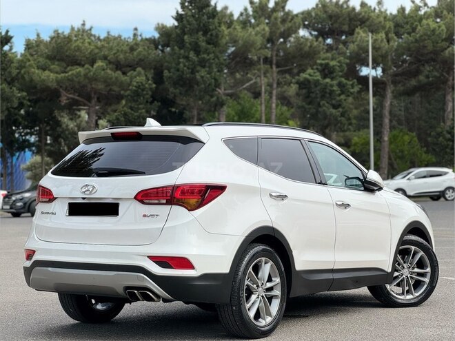 Hyundai Santa Fe-5