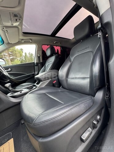 Hyundai Santa Fe-13