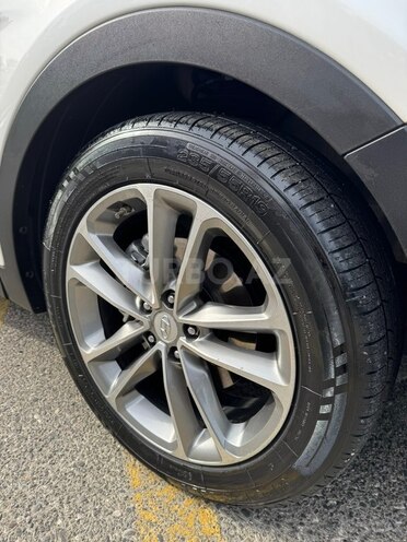Hyundai Santa Fe-20