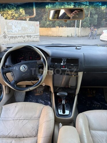 Volkswagen Jetta-6