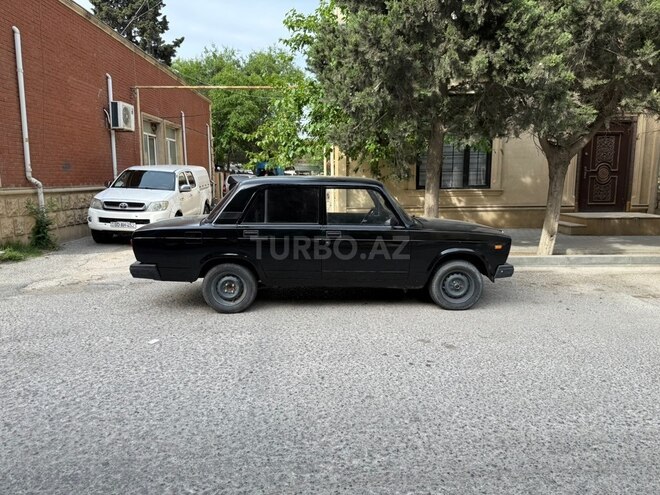LADA (VAZ) 2107-2