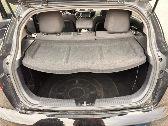 Kia Rio-4