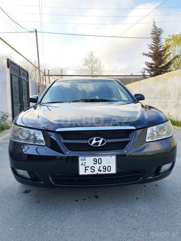 Hyundai Sonata-1