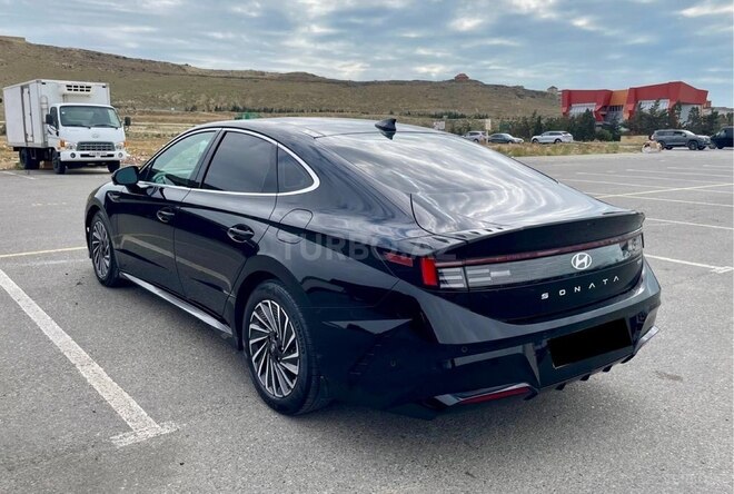 Hyundai Sonata-5