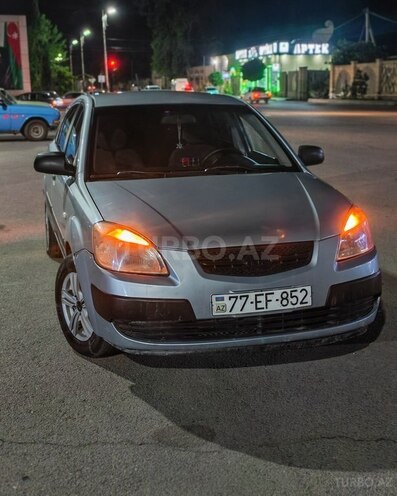 Kia Rio-1