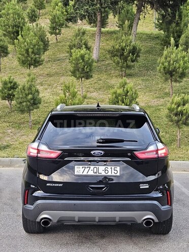 Ford Edge-6