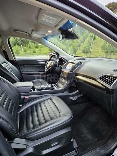Ford Edge-11