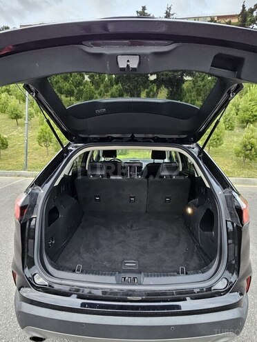 Ford Edge-16