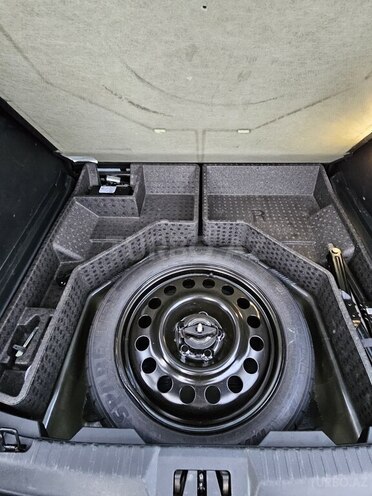Ford Edge-17