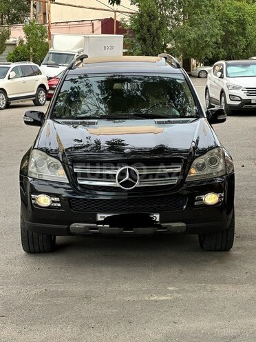 Mercedes GL 550 4MATIC-4