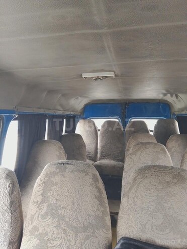 Ford Transit-7