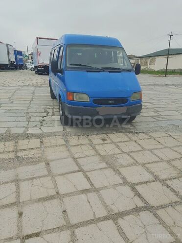 Ford Transit-1