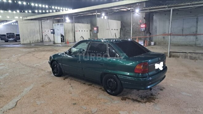 Opel Astra-3