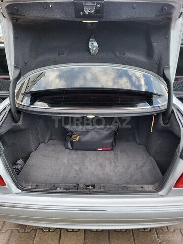 Mercedes E 280-13