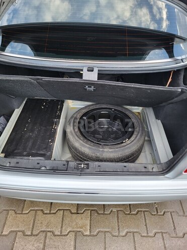 Mercedes E 280-15