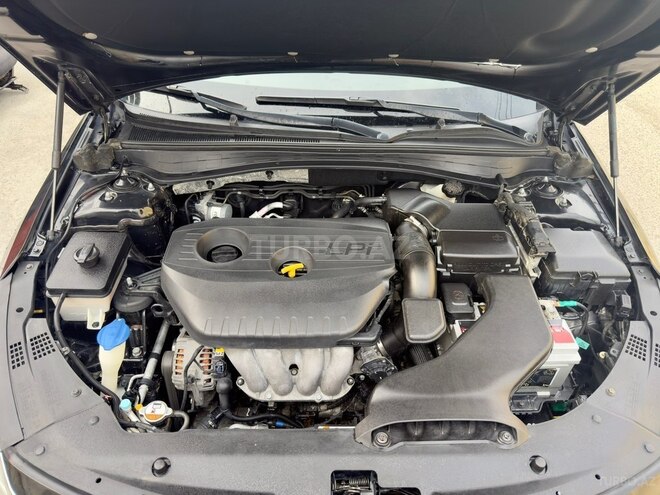 Kia K5-3