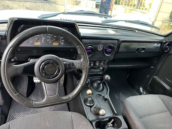 LADA (VAZ) Niva-9
