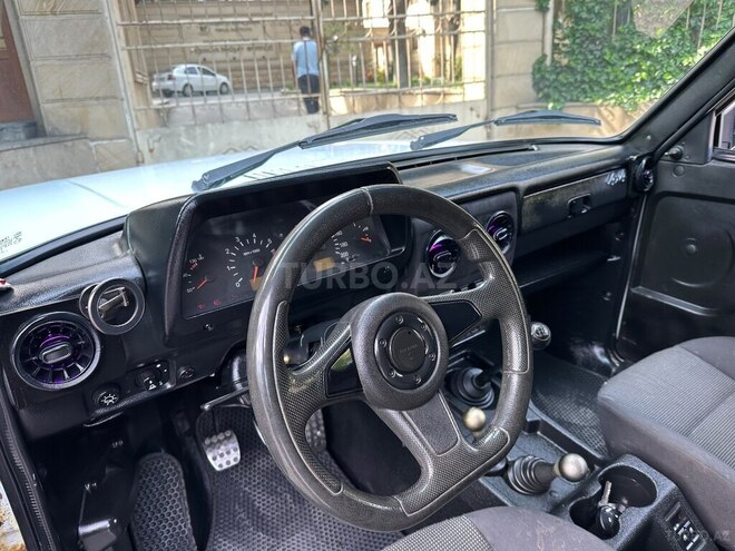 LADA (VAZ) Niva-10
