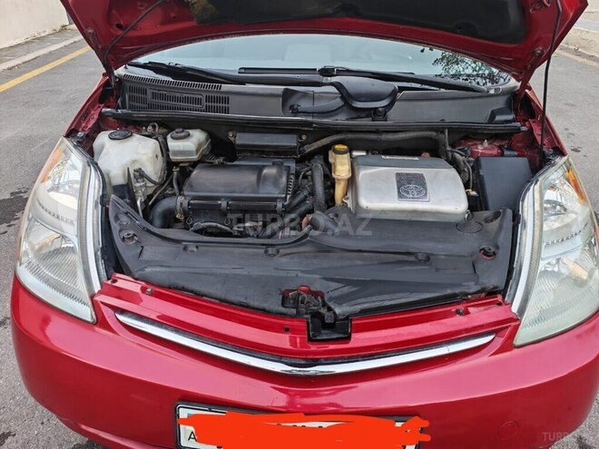Toyota Prius-2