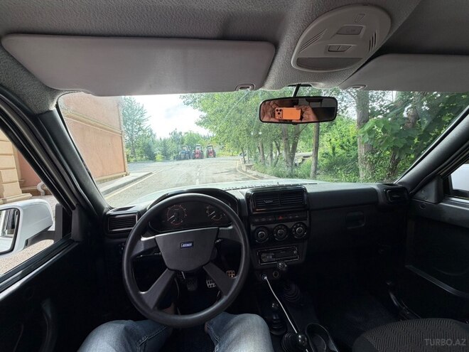 LADA (VAZ) Niva-3