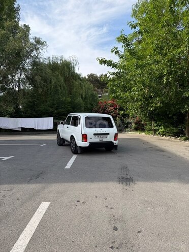 LADA (VAZ) Niva-8