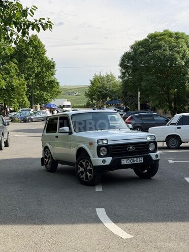 LADA (VAZ) Niva-20