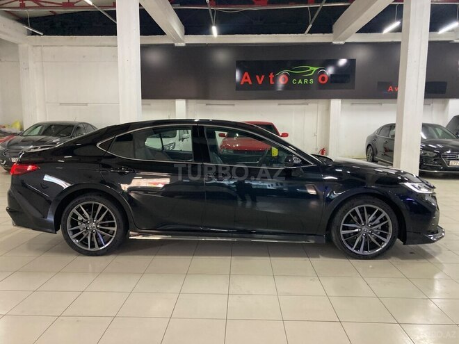 Toyota Camry-8
