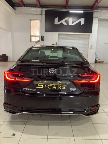 Toyota Camry-11