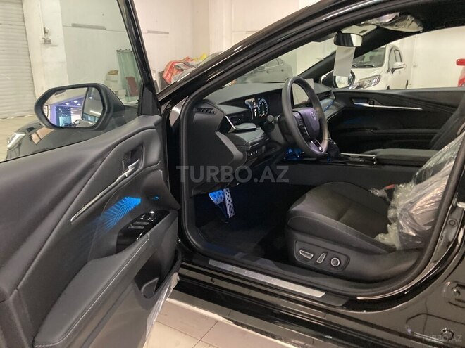 Toyota Camry-14