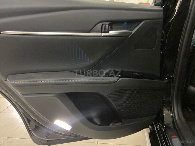 Toyota Camry-19