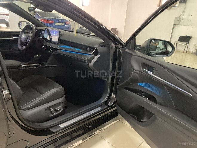 Toyota Camry-25